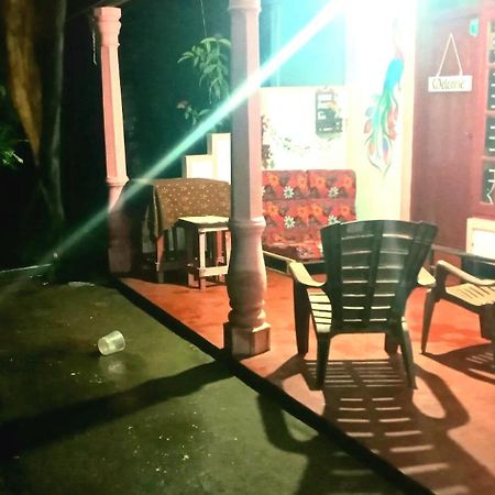 Sigiri Picaso Home Stay Sigiriya Esterno foto