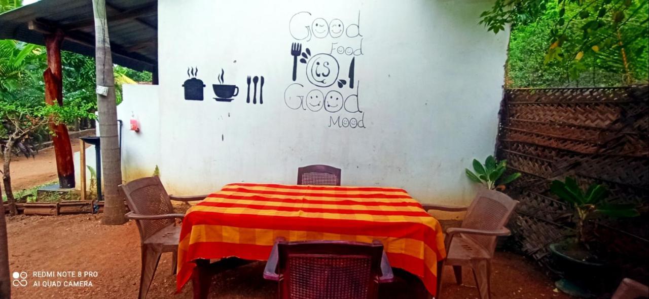 Sigiri Picaso Home Stay Sigiriya Esterno foto