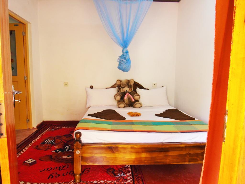 Sigiri Picaso Home Stay Sigiriya Esterno foto