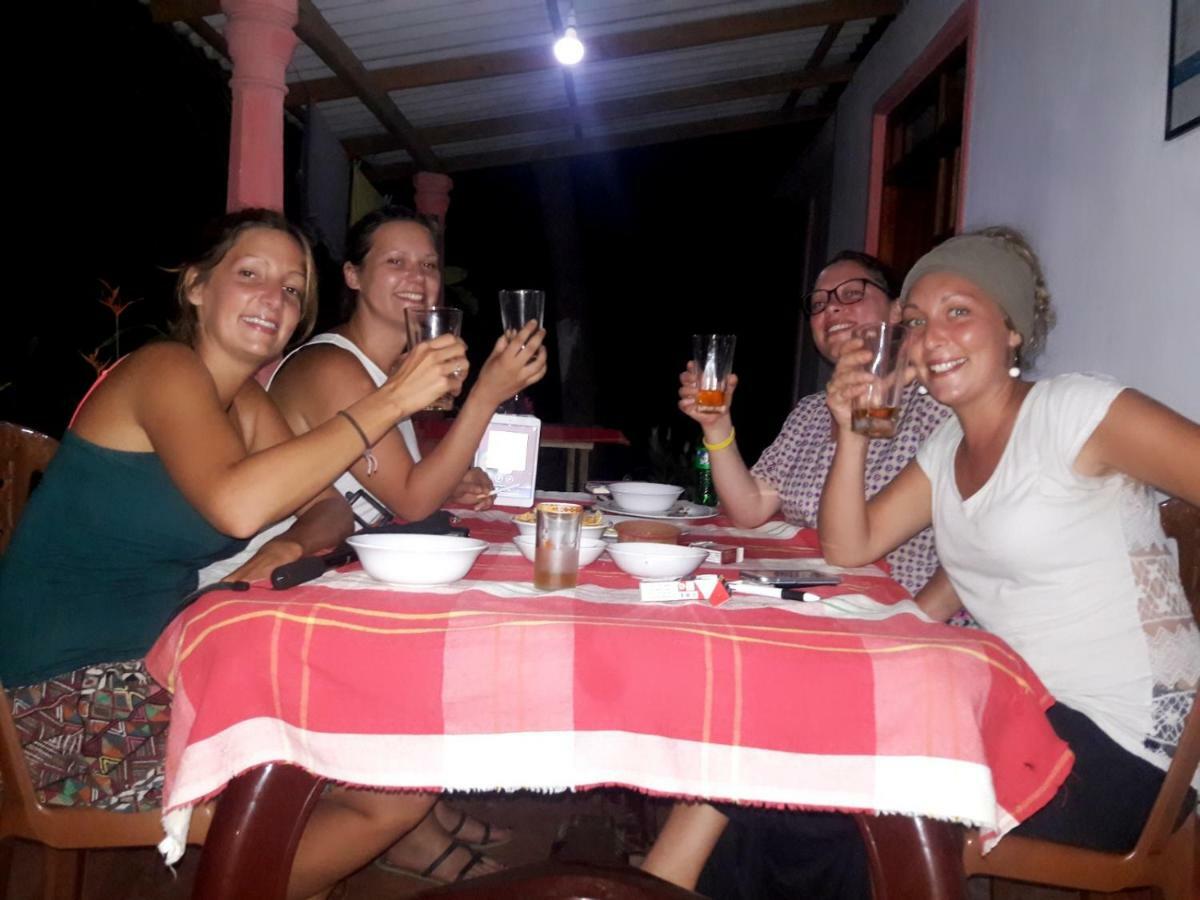 Sigiri Picaso Home Stay Sigiriya Esterno foto