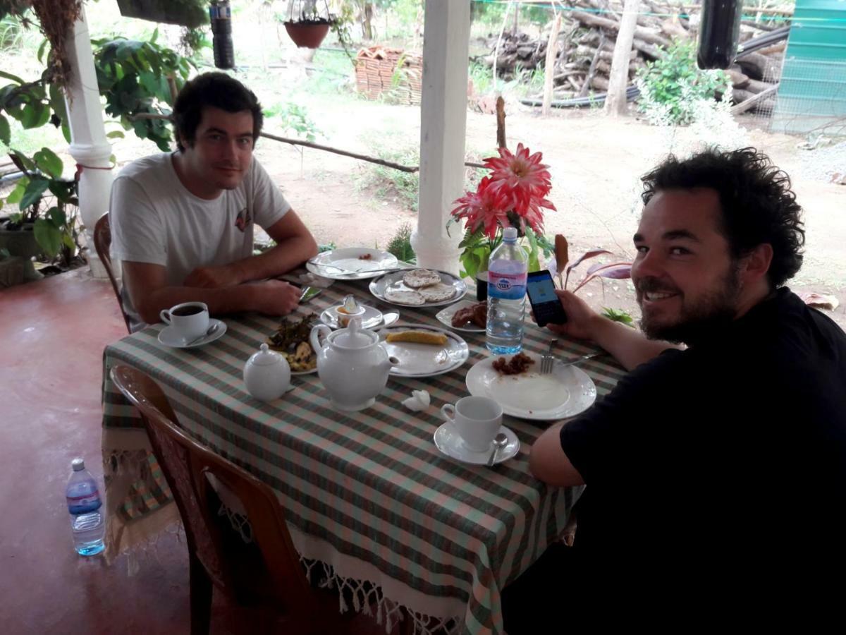 Sigiri Picaso Home Stay Sigiriya Esterno foto